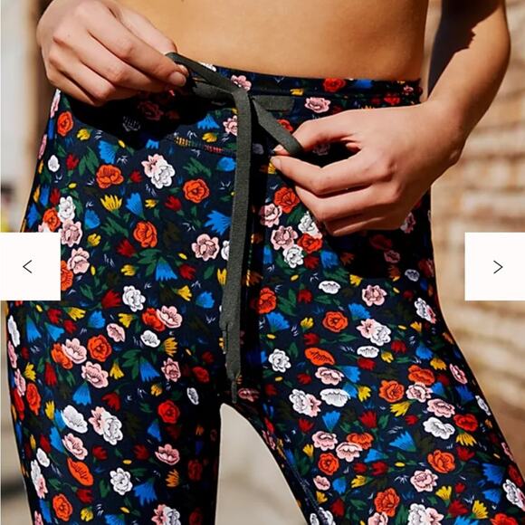 The Upside Royal Garden Floral Ruffle Midi Yoga Pants & Ballet Bra Set Size 6 - Picture 5 of 16